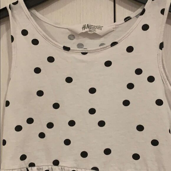 short sleeve dress  - Picture 2 of 8